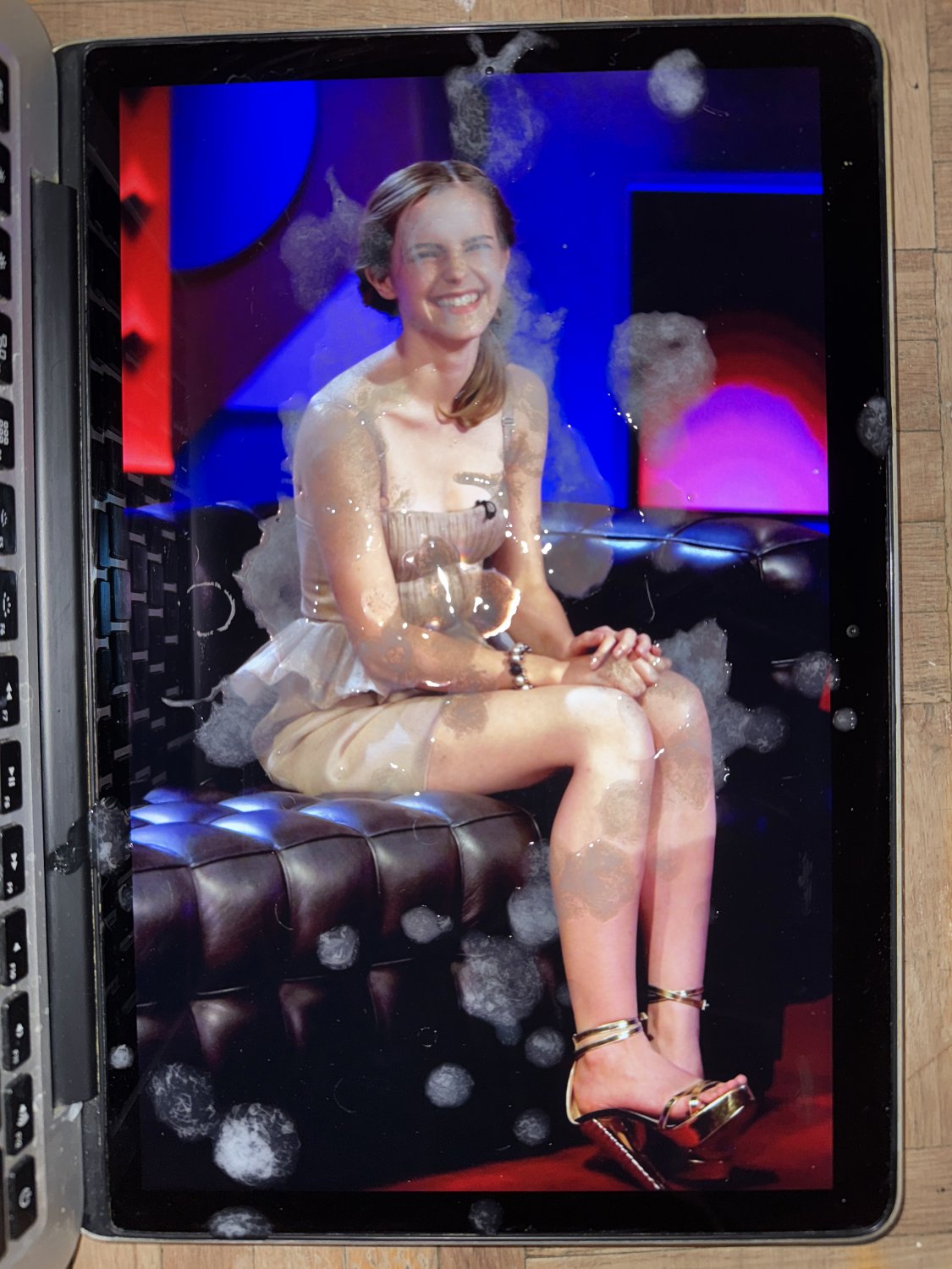 J6hKdGOP Emma Watson Cum Tribute 037 03.jpg